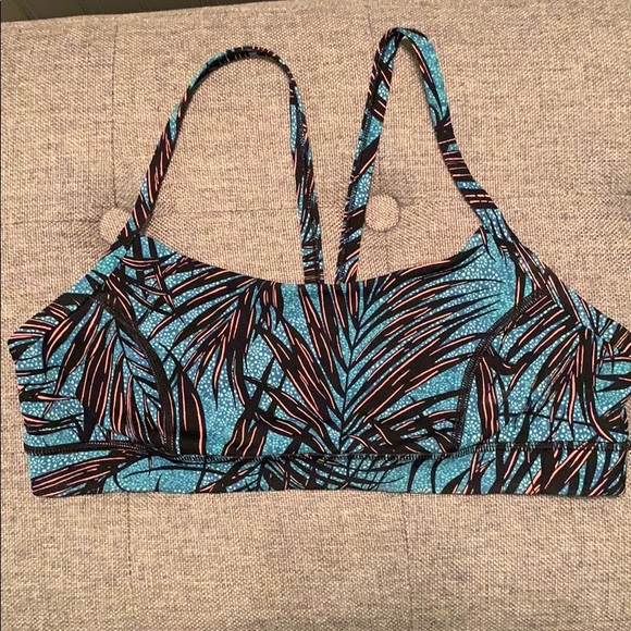 lululemon athletica Other - Rare print lululemon sports bra 12